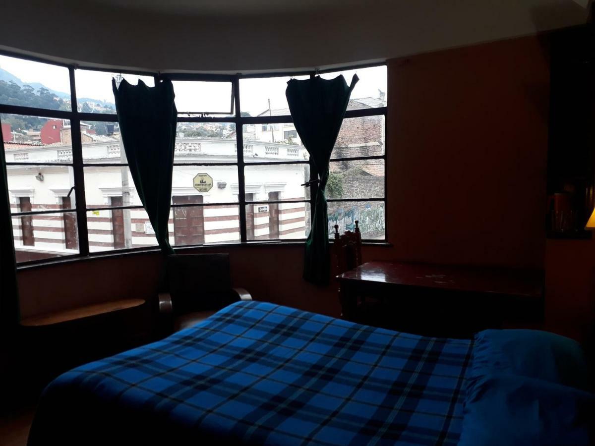Hotel Aragon Bogota Bagian luar foto